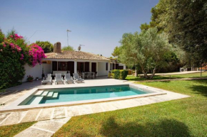 Klimatisiertes Ferienhaus Julieta mit Pool